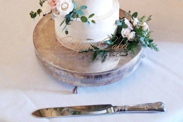 Blue and beige marble wedding