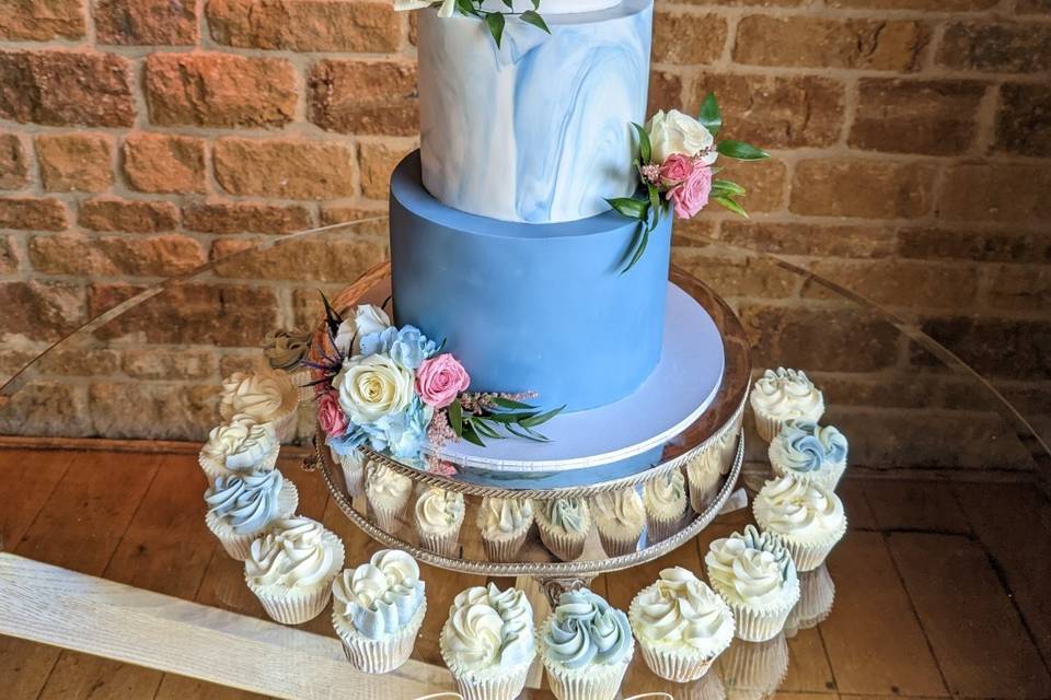 Dusky blue wedding cake