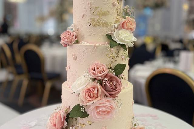 Cakes by Naz