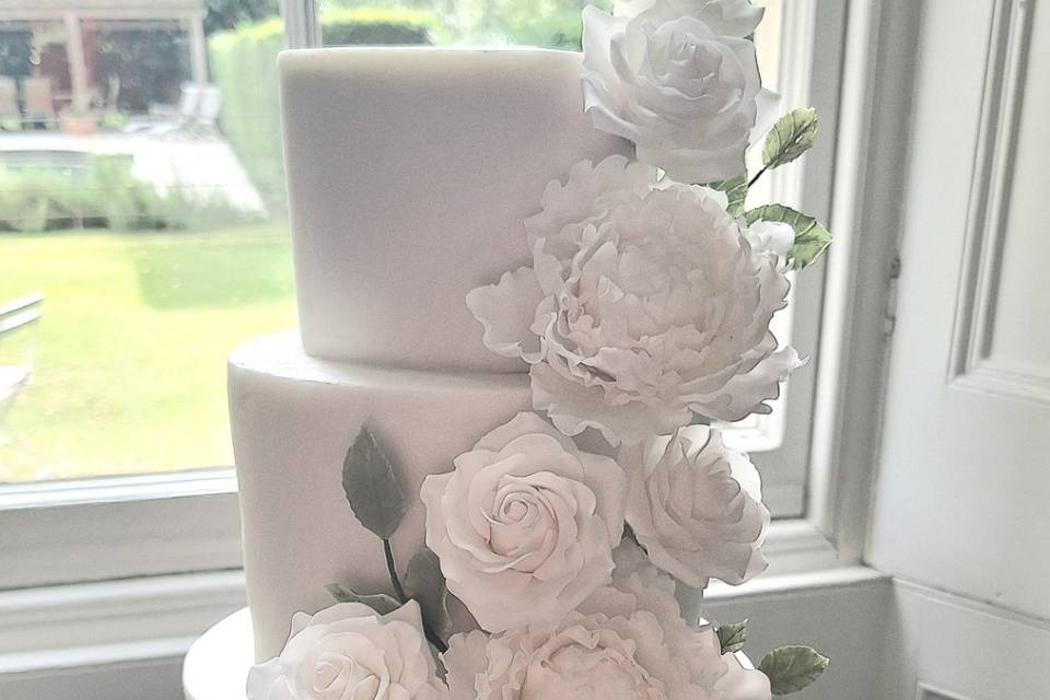 White on white wedding cake