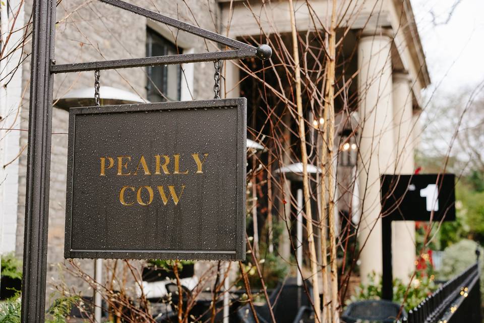 Pearly Cow entrance