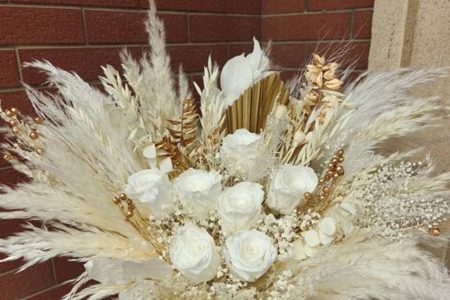 Pampas bridal bouquet