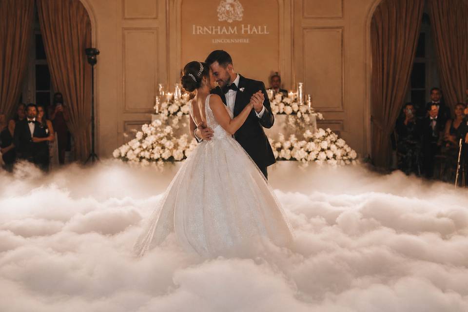 Dance on a cloud