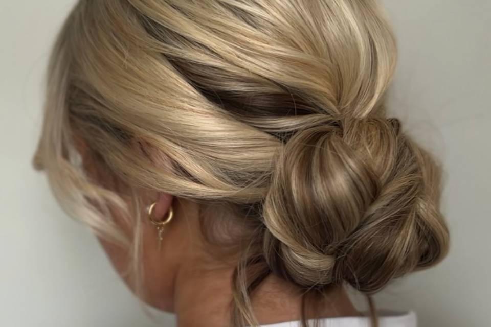 Gaynes park bridal hair