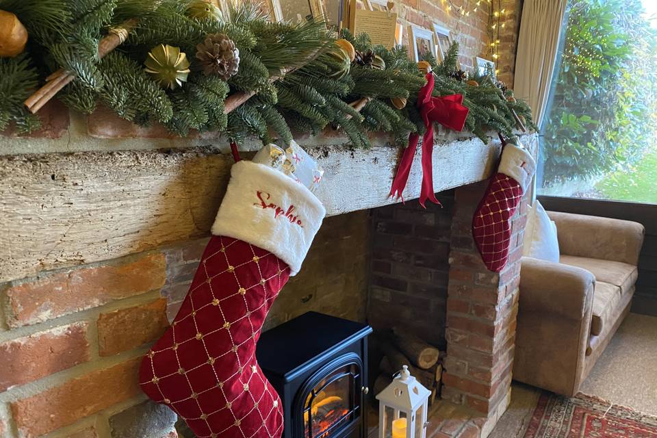 Christmas fireplace garland