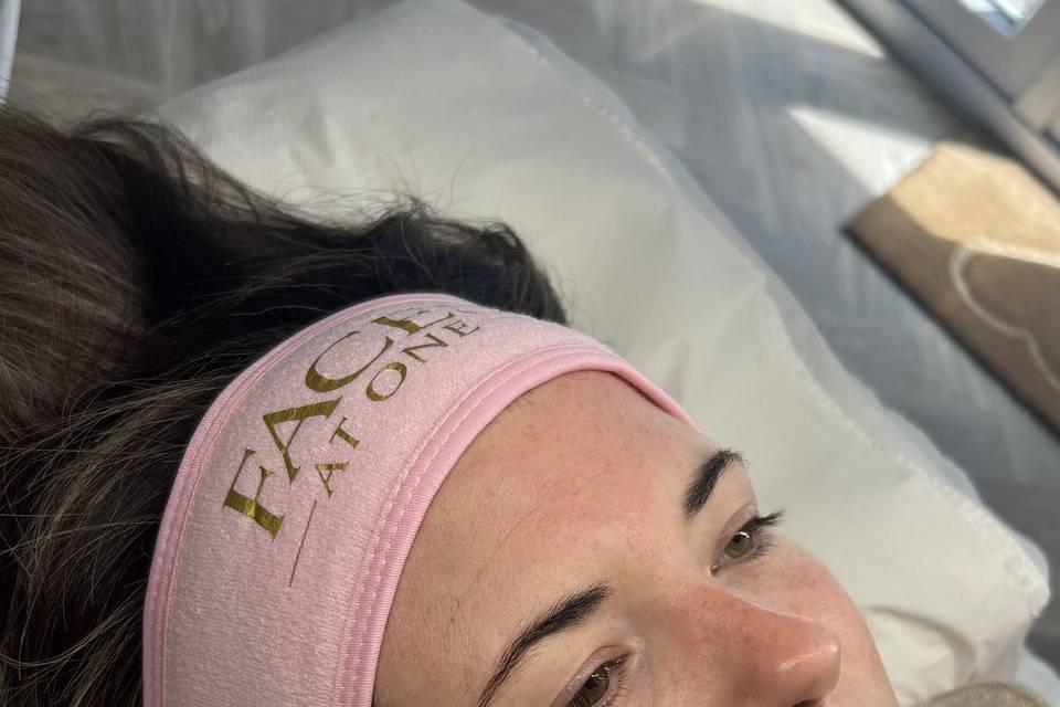 Dermaplaning