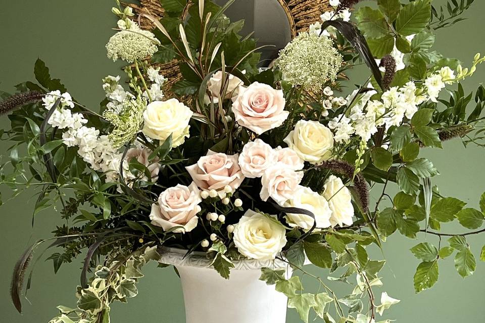Statement urns