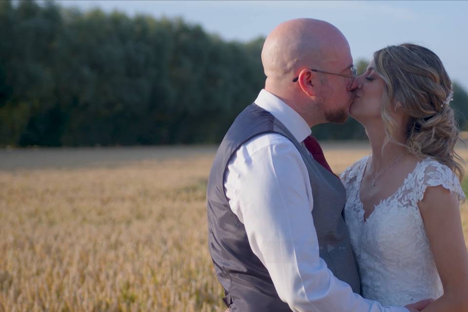 Katrina & Lewis - Winter Barns