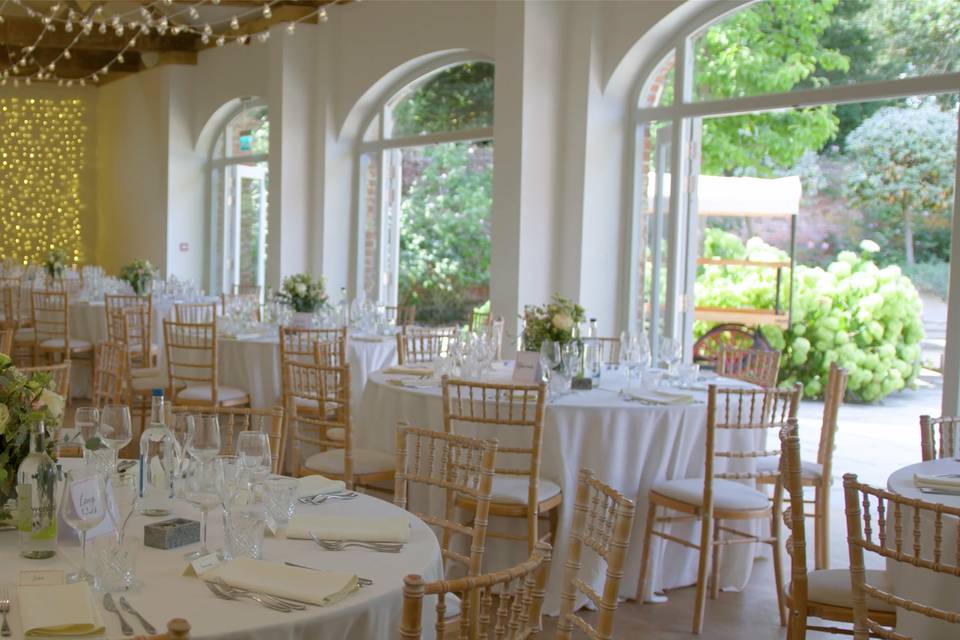 Hugo & Katrina - Dorney Court