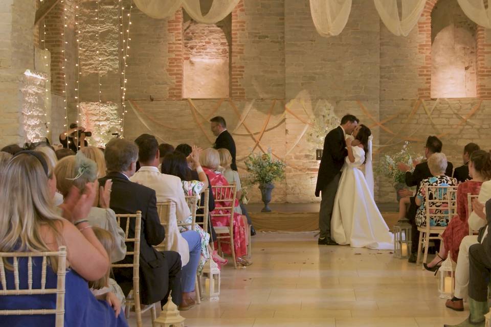 Lara & Oli - Tithe Barn