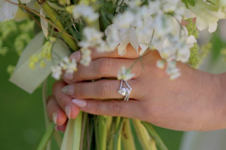 Lara & Oli - Tithe Barn