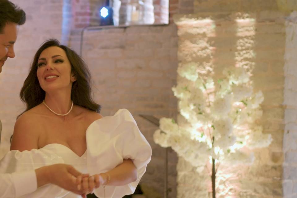 Lara & Oli - Tithe Barn