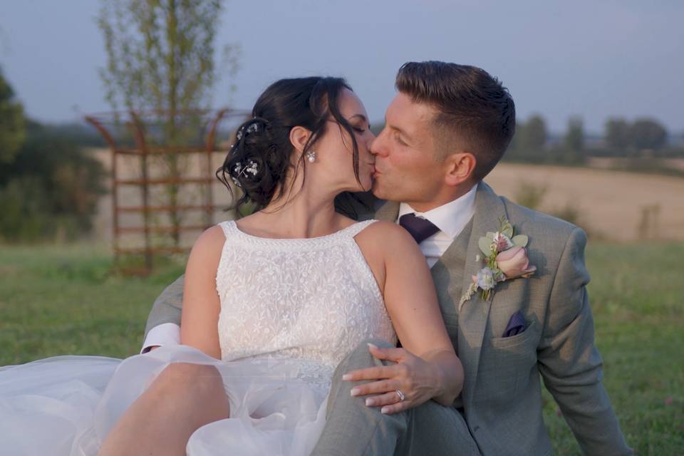 Reka & Ian - Cripps Barn
