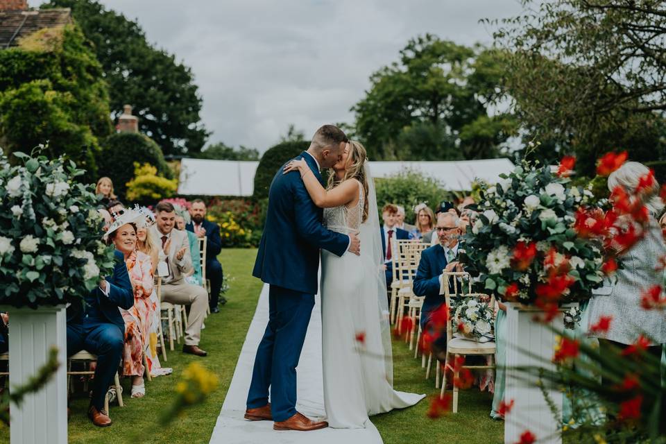 Top lawn ceremony