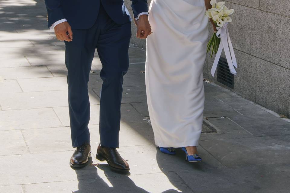 S&r hand in hand