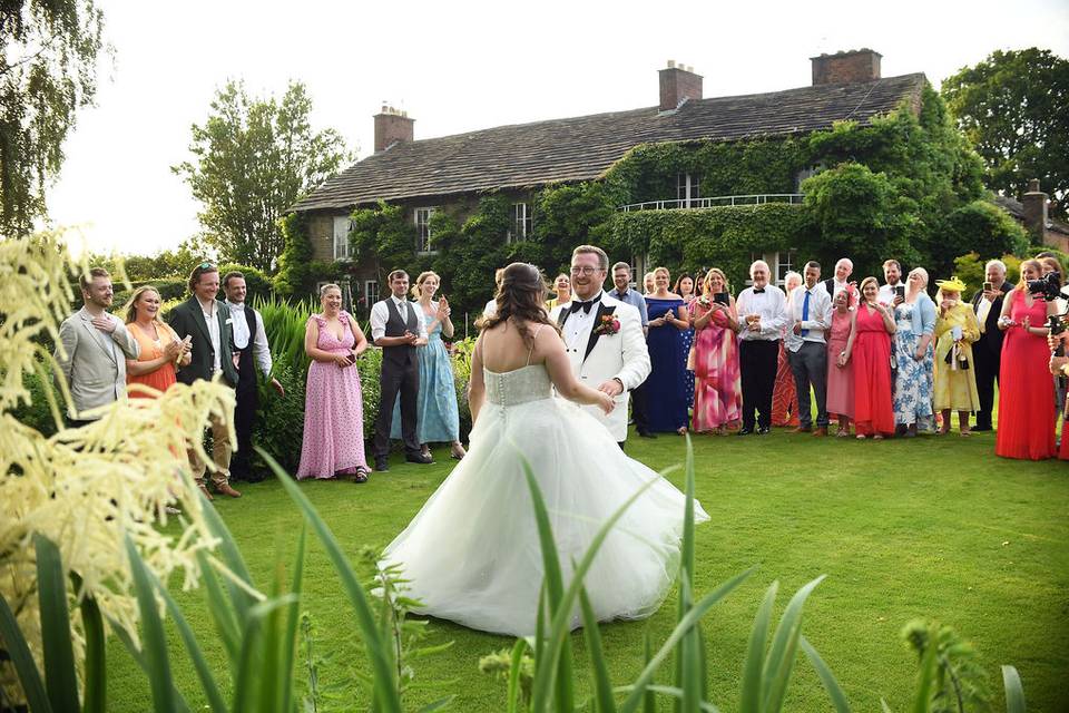 Outdoor First Dance