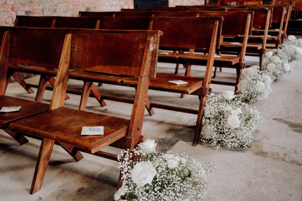 Gypsophila Pew Ends