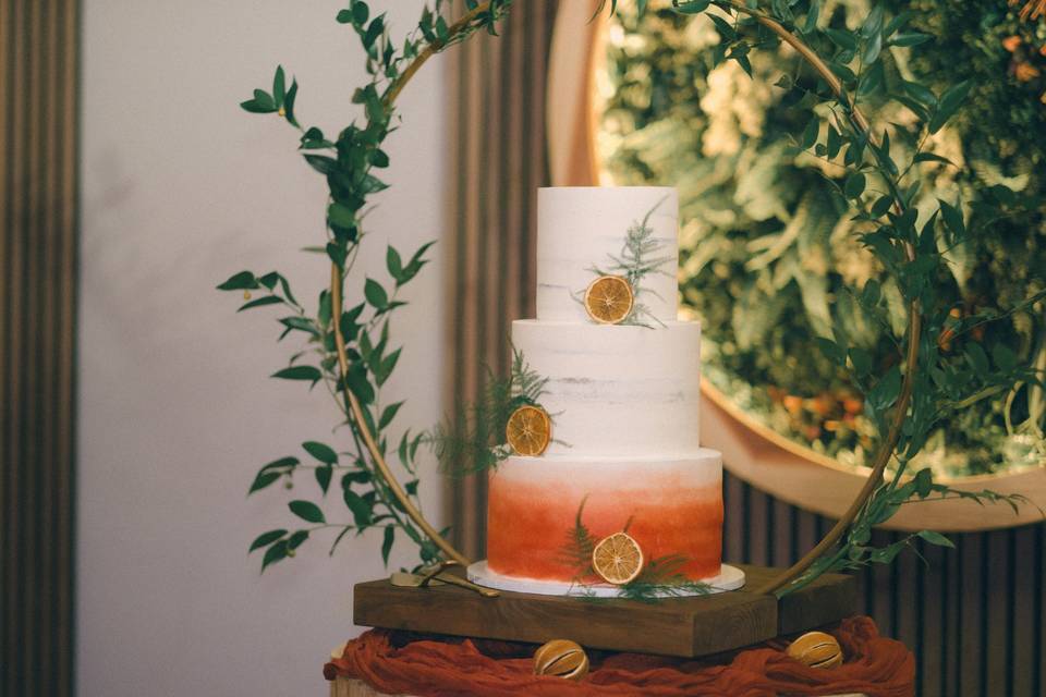 Hoop Cake Stand