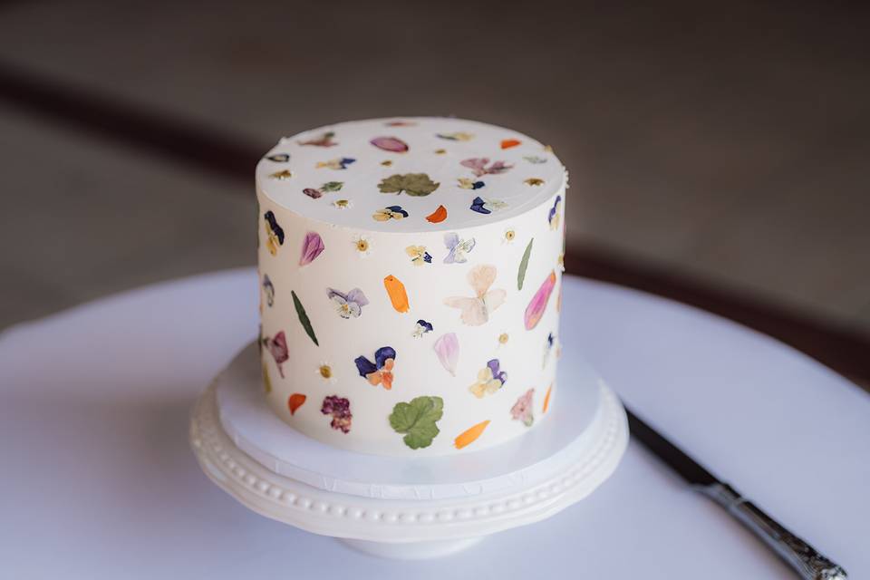 Edible Flower Cake