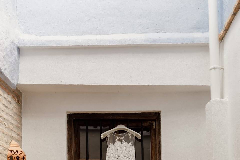 wedding dress