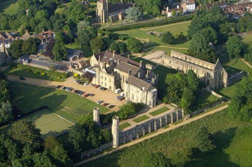 Battle Abbey School