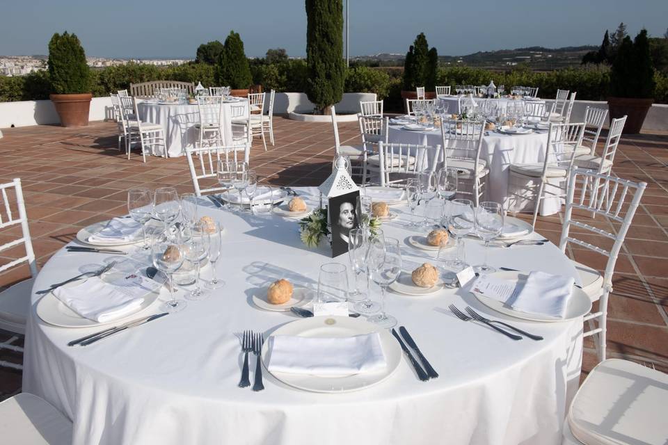 Dine in the Spanish mountains