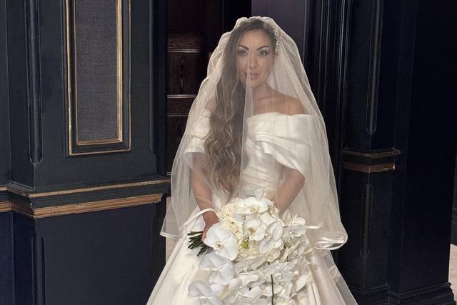 Stunning bride