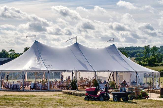 Sailcloth Tent for 180 Guests