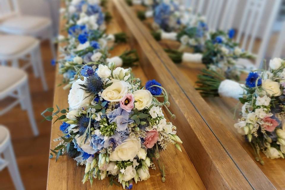 Bridal & bridesmaids bouquets