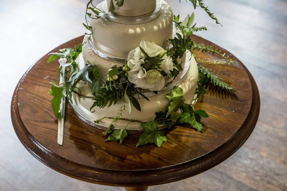 Cake decoration