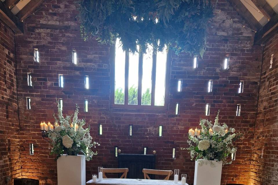 Pedestal arrangements