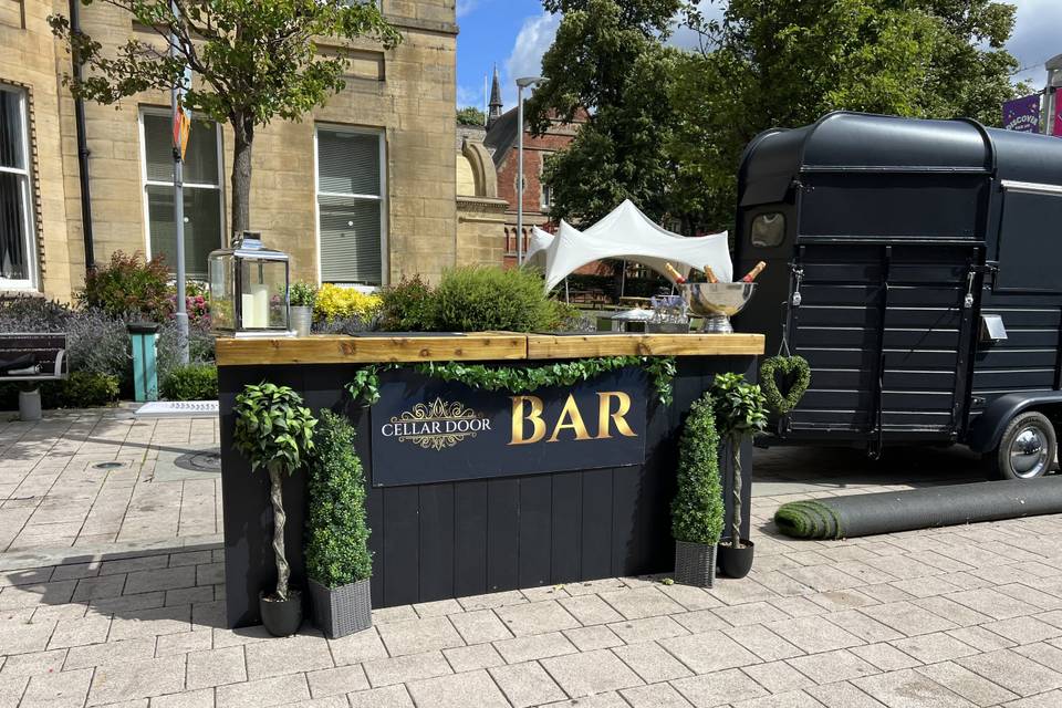 Outdoor bar