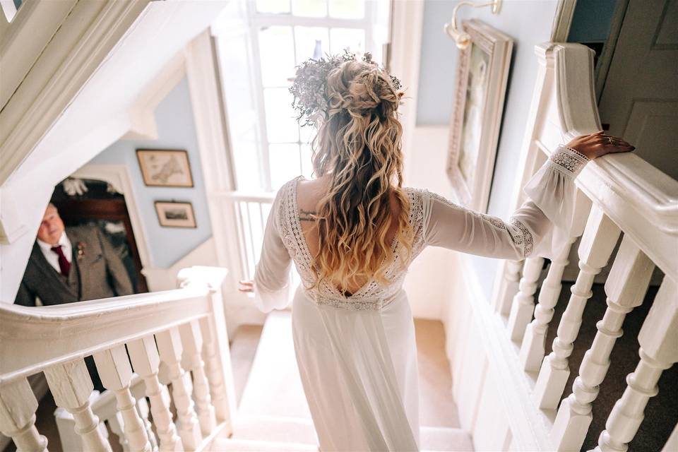 Country house bridal stairs