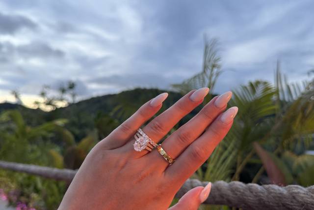 Magnum Oval Engagement Ring