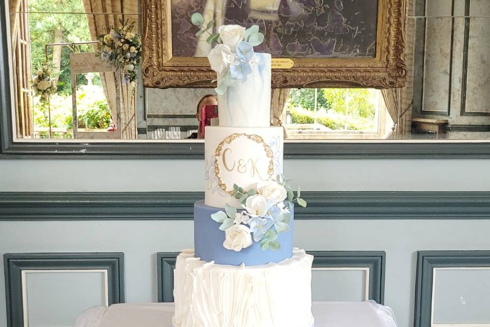 4 tier wedding cake