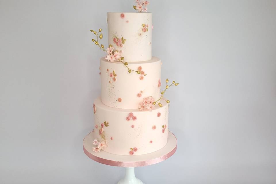 3 tier wedding cake