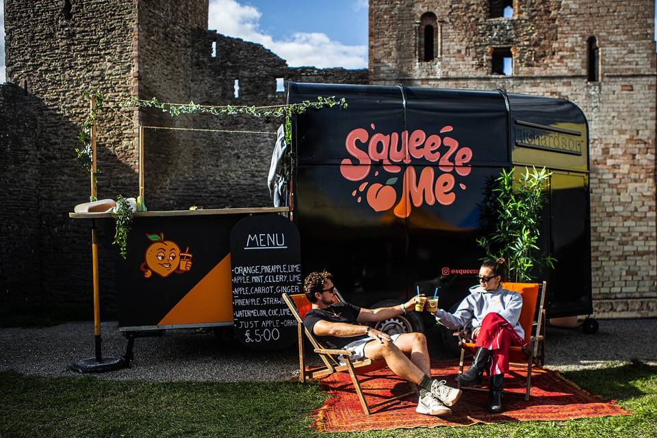 SqueezeMe CLub