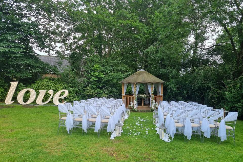 Outdoor ceremony