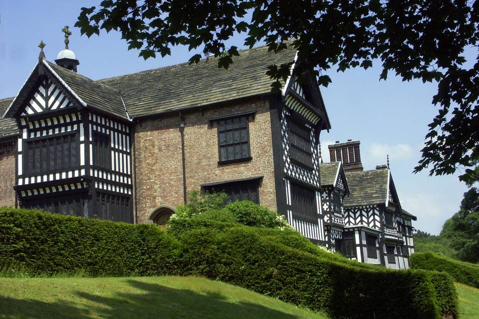 Bramall hall Exterior