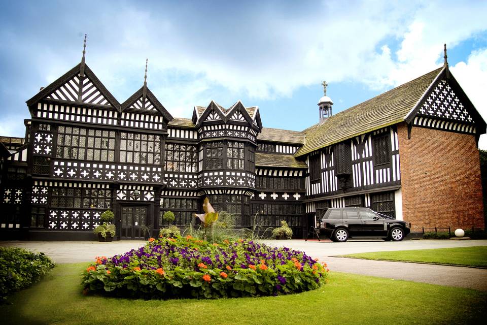 Bramall hall Exterior