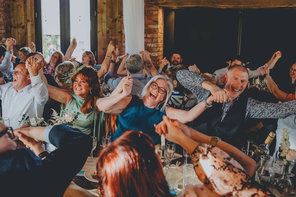 Singalong with singing waiters