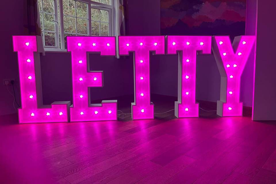 Light up letters