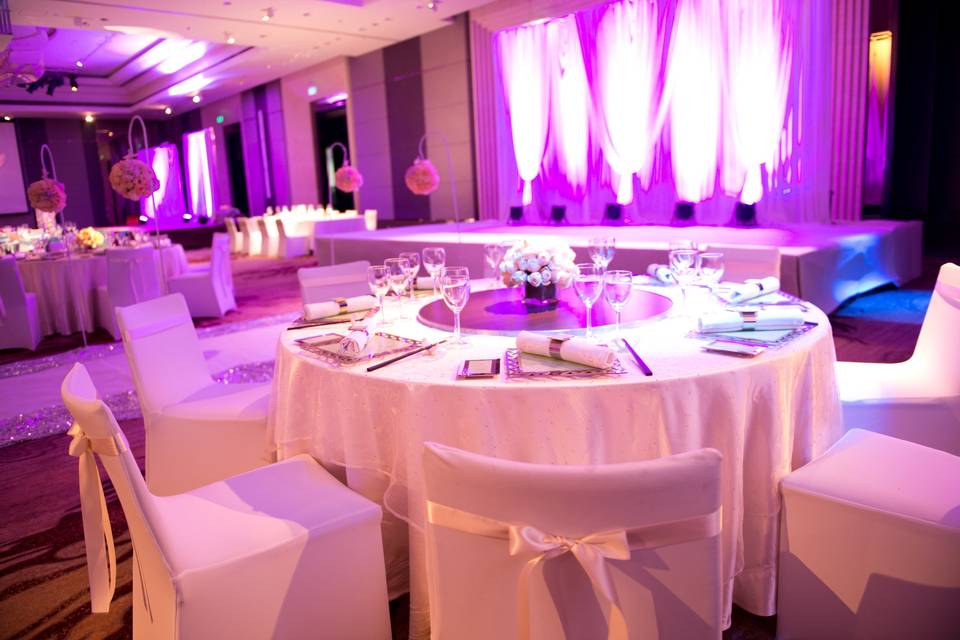 Refined Wedding Styling