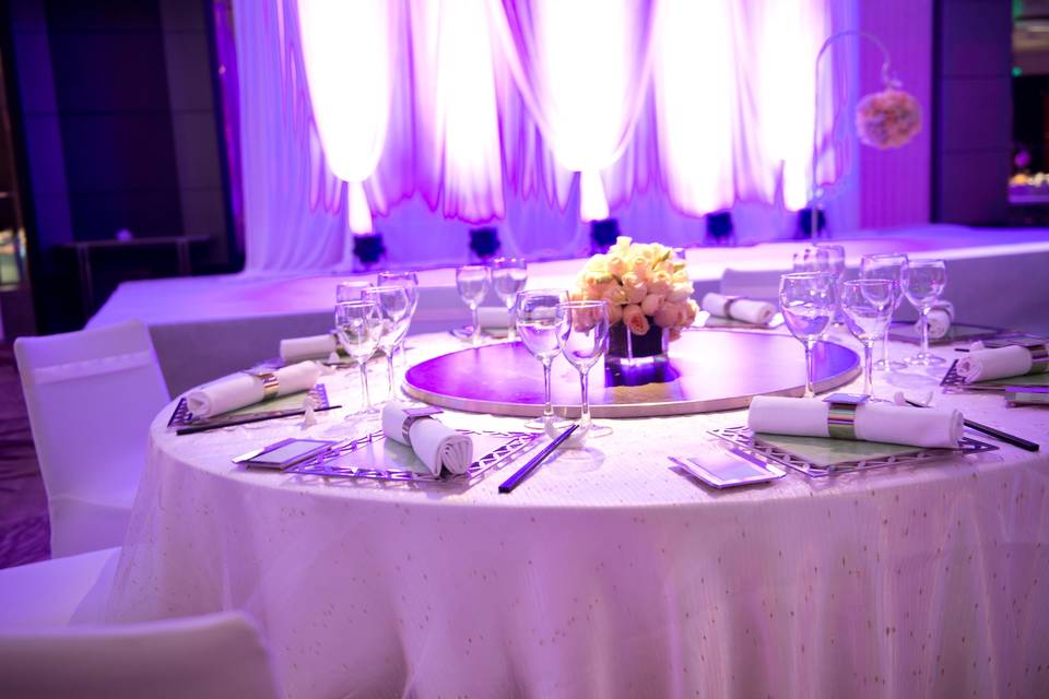 Refined Wedding Styling