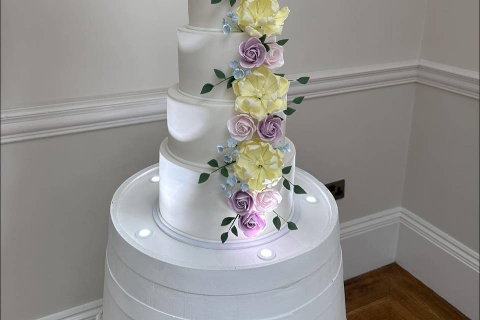 Sugarcraft flower cascade cake