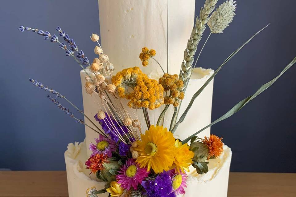 Natural flower cake