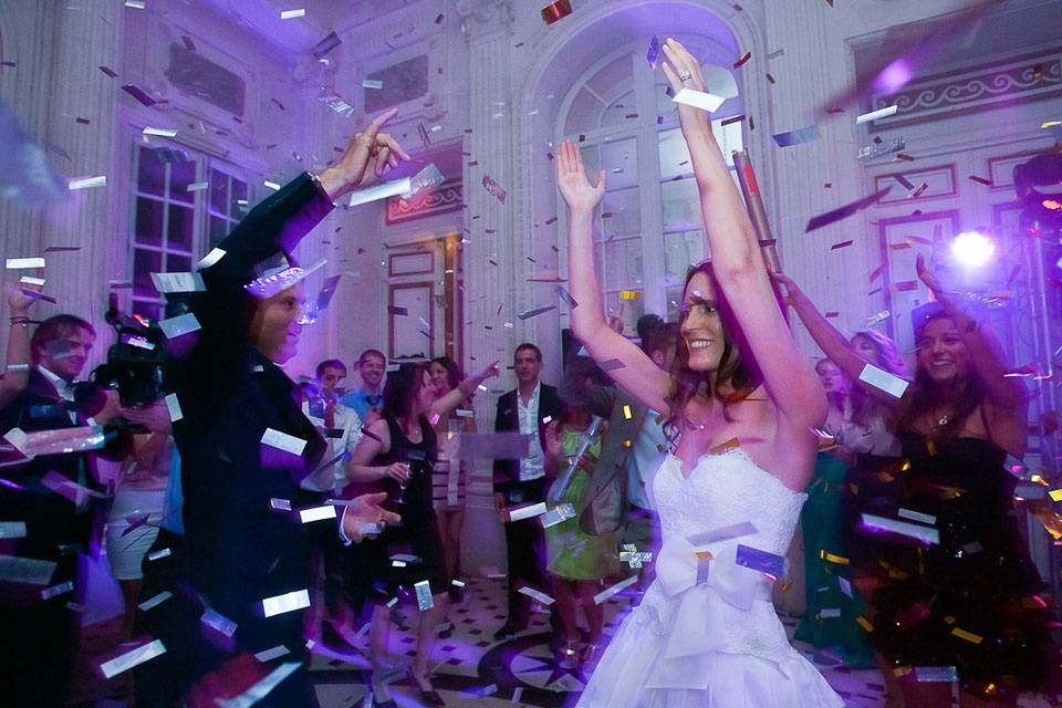 Keep on dancing