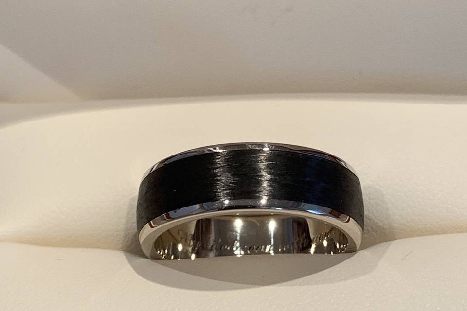 White Gold/Carbon Wedding Ring