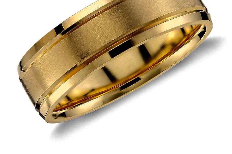 Elegant Gents Wedding Ring