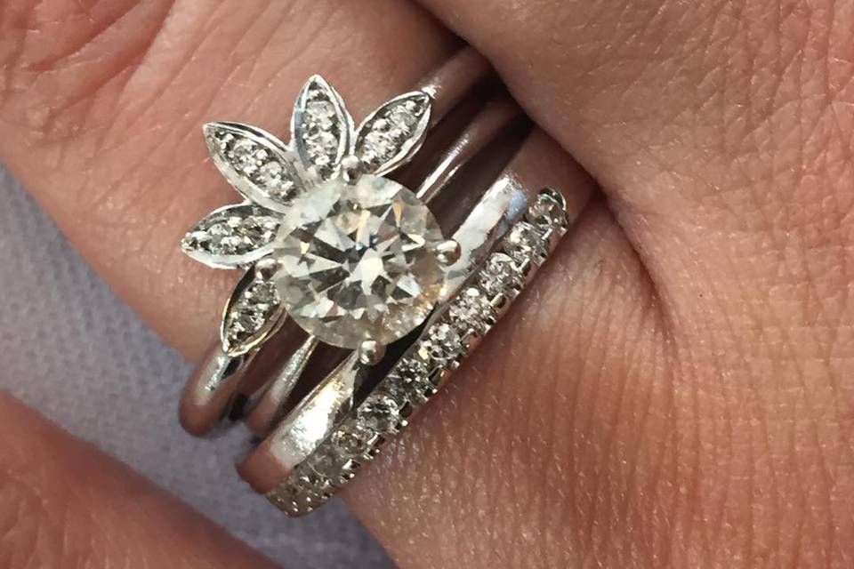 Tiara set Wedding Rings